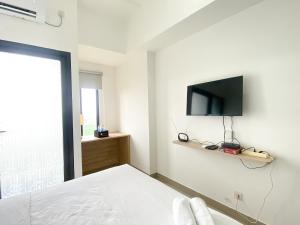 Comfort and Cozy Designed Studio Sayana Bekasi Apartment By Travelio