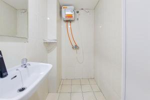 Nice Studio Apartment at M-Town Residence By Travelio