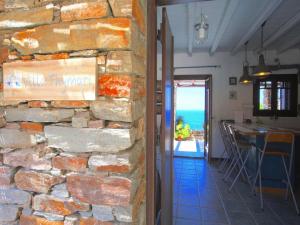 Breathtaking seafront villa in Kea