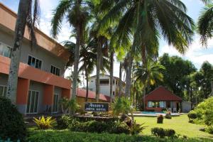 Jinta Hotel Nathon Beach