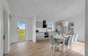 4 Bedroom Gorgeous Home In Løgstrup
