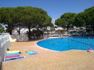 Studio cabine climatisé avec piscine et parking au Grau du Roi - FR-1-731-98