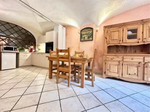 Charmant 2 pièces avec Wi-Fi et parking à La Salle-les-Alpes - FR-1-762-53