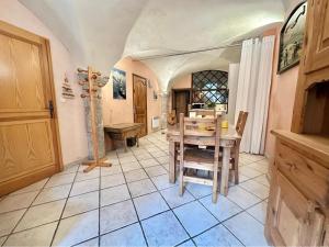 Appartements Charmant 2 pieces avec Wi-Fi et parking a La Salle-les-Alpes - FR-1-762-53 : photos des chambres