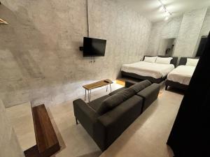 THE BEDROOM Imaizumi