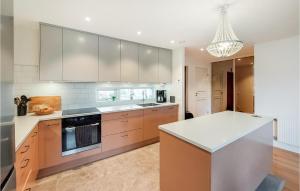 Amazing Home In Löddeköpinge With Wifi