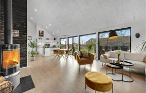 Nice Home In Skjern With Kitchen