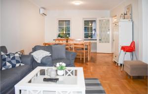 4 Bedroom Pet Friendly Home In Äsperöd