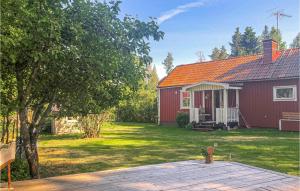 2 Bedroom Amazing Home In Tranås