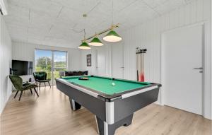 Pet Friendly Home In Løgstrup With Wifi