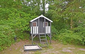 Nice Home In Glesborg With Sauna