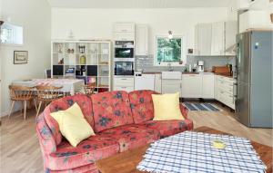 Stunning Home In Tvärred With Kitchen