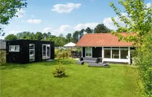 3 Bedroom Lovely Home In Føllenslev - Føllenslev