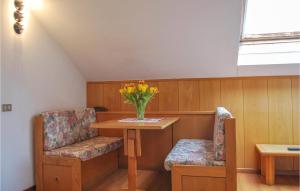 1 Bedroom Gorgeous Apartment In Vason