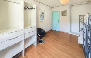Maisons de vacances Gorgeous Home In Roquebrun : photos des chambres