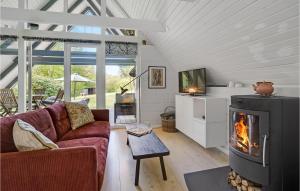 2 Bedroom Nice Home In Aabenraa