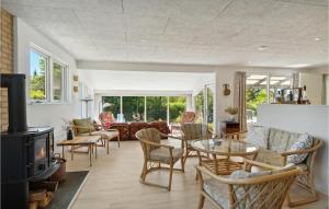 Amazing Home In Dronningmølle With Wifi