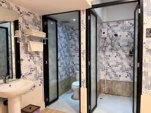 Sleep Walker Poshtel