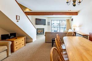 4BR Private Townhouse at Smugglers Notch Resort condo