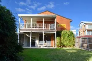 Endless Summer - Bring your own linen - South West Rocks