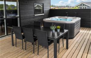 Nice Home In Nørre Nebel With Kitchen