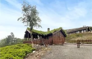Awesome Home In Hornindal With Wifi - 史特林