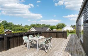 Beautiful Home In Højby