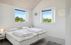 Beautiful Home In Højby