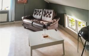 2 Bedroom Nice Home In Åsenhöga