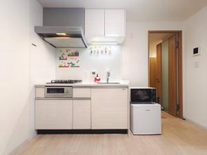 新宿区 新宿御苑前駅から歩いて5分 コンビニ1分 アパート全体を貸し出す民宿