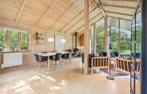 Three-Bedroom Holiday Home In Oksbol