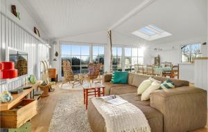 Lovely Home In Børkop With Wifi