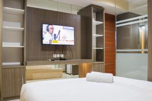 Spacious Combined 2BR Apartment Dago Suites By Travelio