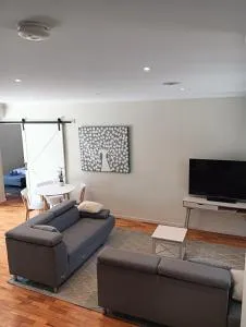 Coastal Comforts - Mordialloc