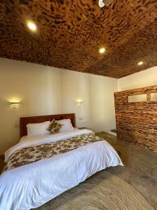 Palm Cultural Village