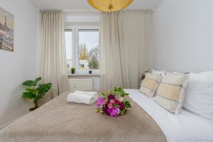 Lumina spacious apartment in Warsaw