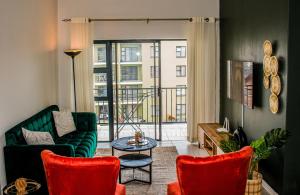 Modern Retreat in Pretoria with Lagoon Pool & Gym