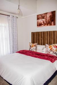 Modern Retreat in Pretoria with Lagoon Pool & Gym