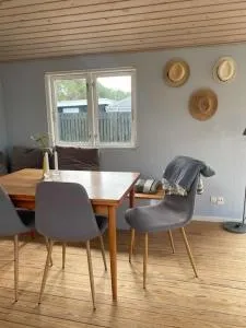 Cosy Holiday Home - 300 m to beautiful beach and cafés - Menstrup