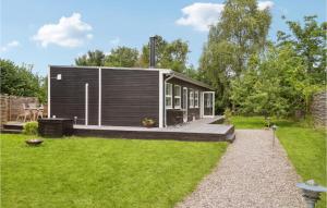 Cozy Home In Dronningmølle With Kitchen
