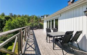 2 Bedroom Awesome Home In Brastad