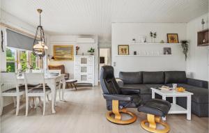 Beautiful Home In Otterup With Wifi