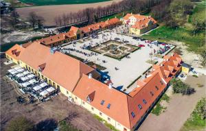 1 Bedroom Lovely Apartment In Humble