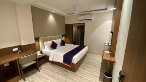 Zip By Spree Hotels Shirdi