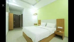 PLAZA RESIDENCY and CONFERENCE HALL - Малаппурам