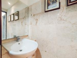 Best Location 1BR without Living Room Apartment Braga City Walk By Travelio