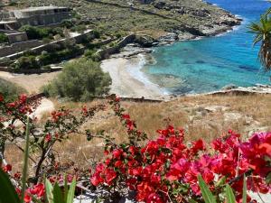 Your seaside luxury retreat in Greece with private beach