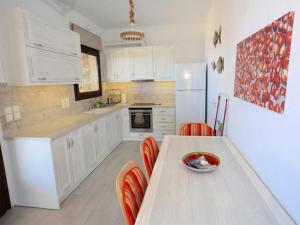 Seaside luxury in Keas Cycladic gem