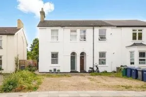 Cosy 1-Bed Flat for 4 Ppl w Parking - 芬奇利