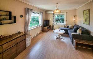 Cozy Apartment In Vuollerim With Wifi